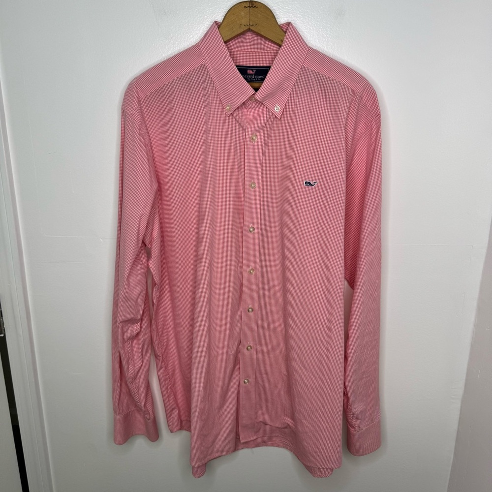 Vineyard Vines Men's Pink Button-Down Shirt